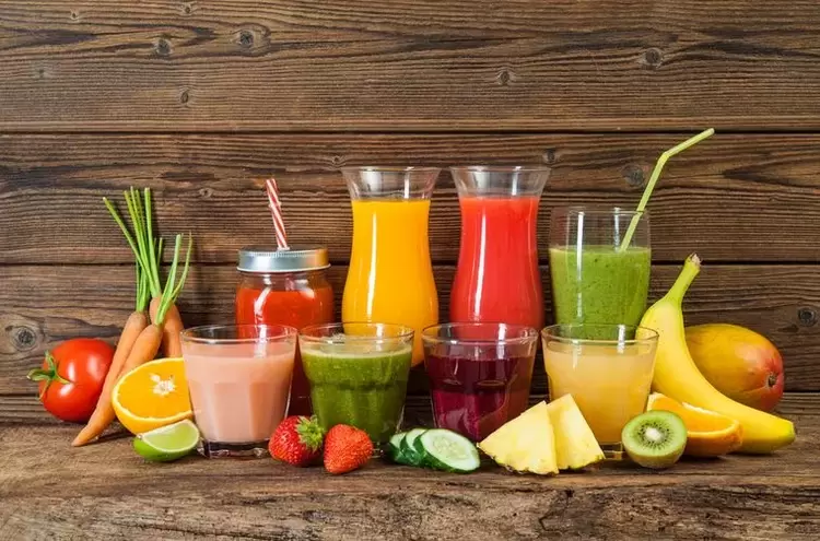 zumos de frutas y verduras para beber dietéticos